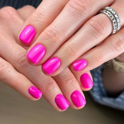 pink nails