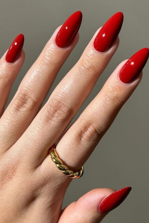 red nail designs