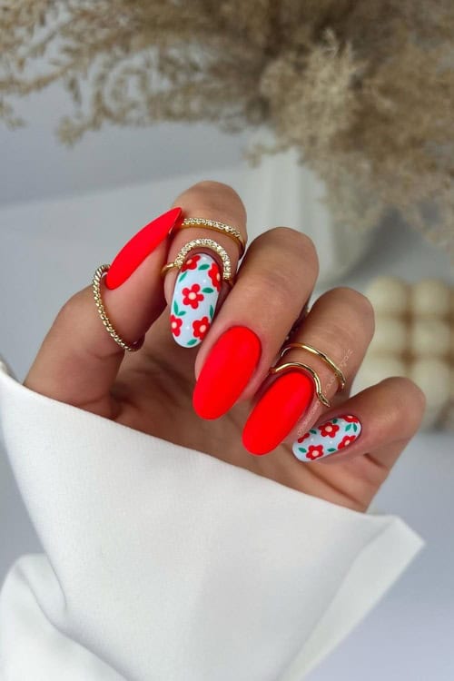 red nail designs