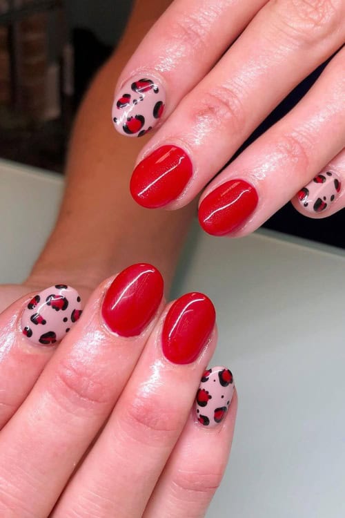 red nail designs