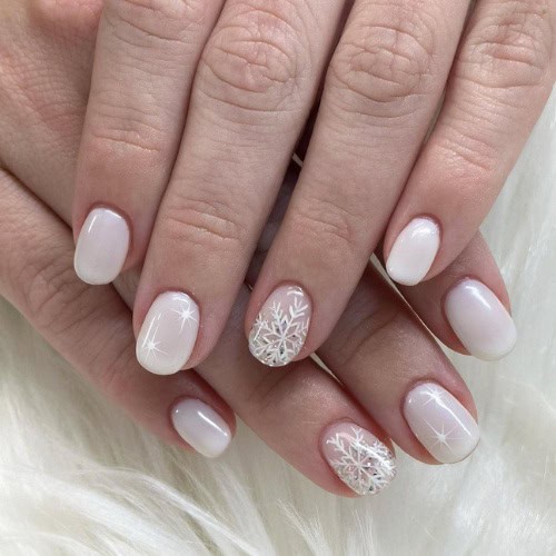 snowflake nails