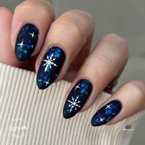 snowflake nails