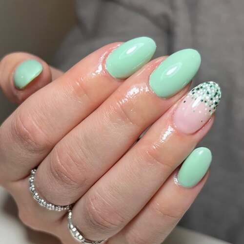 simple spring nails